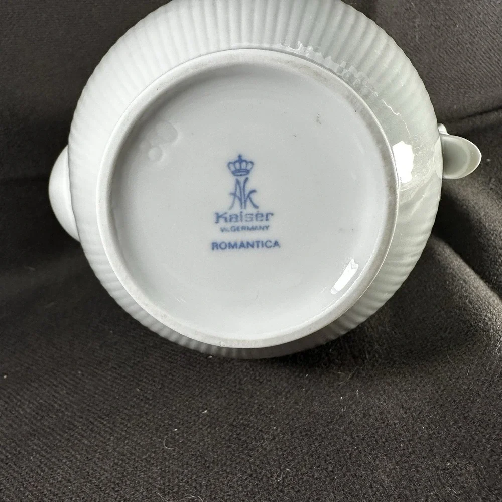 AK Kaiser Romantica White‎ Coffee Pot Tea Set W Germany Scalloped EXC MCM Vtg